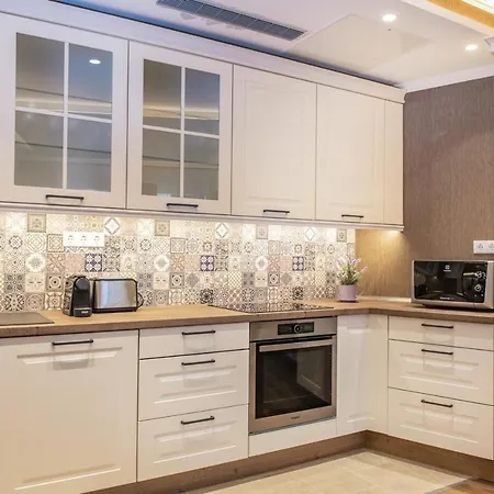 Apartman Carbona 205 *