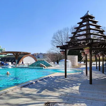 Carbona 205 Apartman *